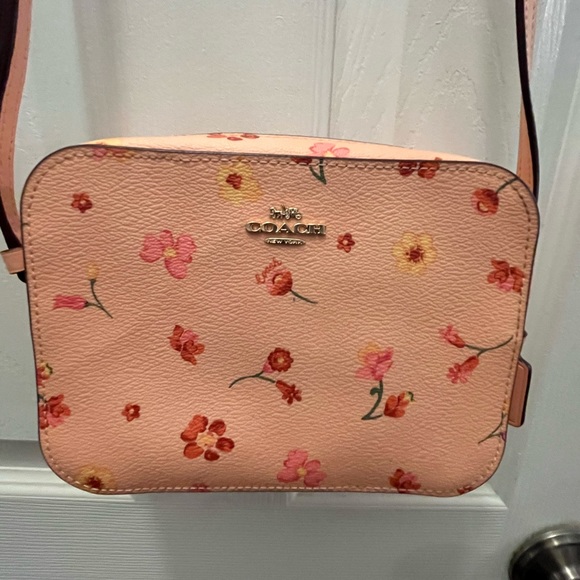 Coach pink floral camera bag crossbody - Picture 4 of 7
